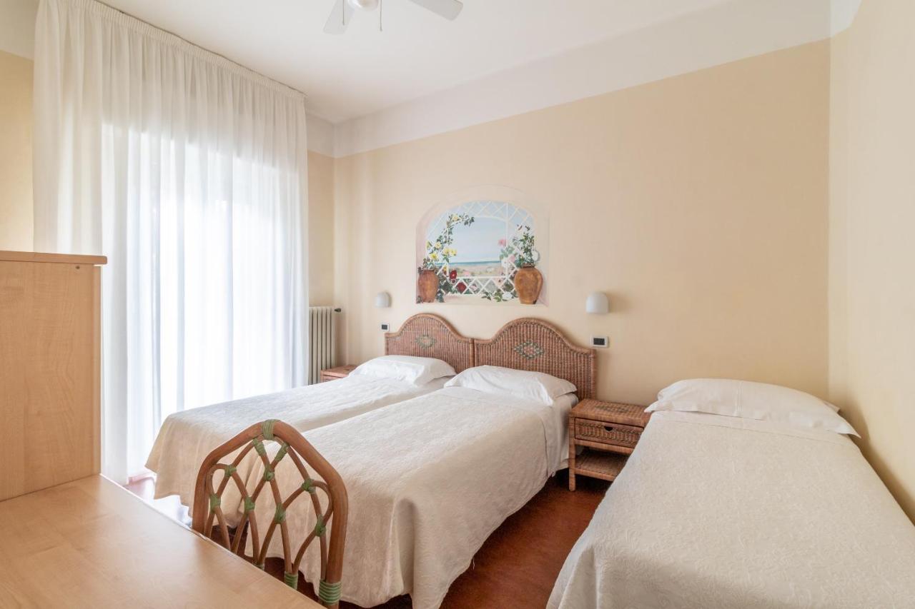 Villa Arizona Milano Marittima Esterno foto