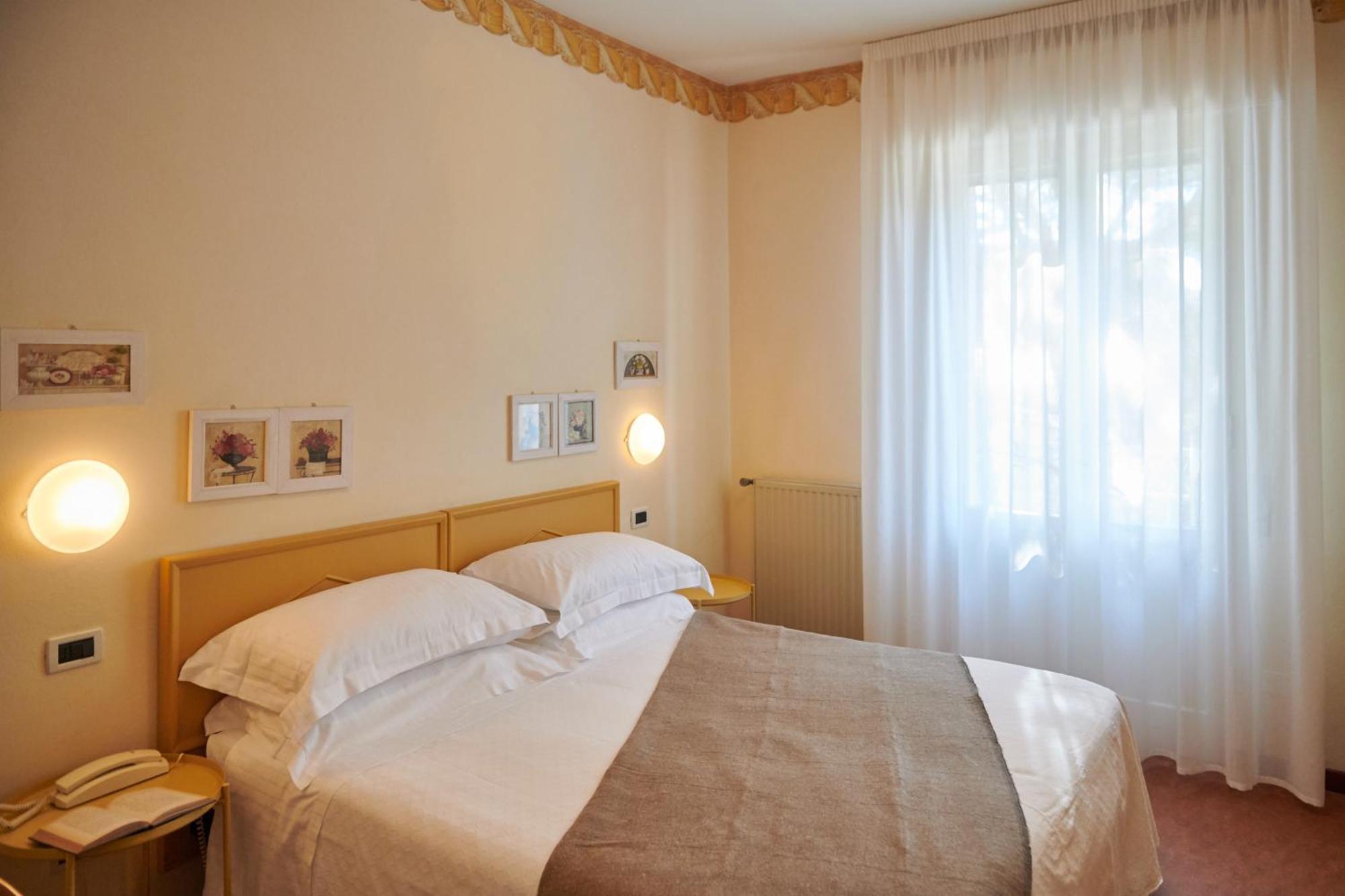 Villa Arizona Milano Marittima Esterno foto