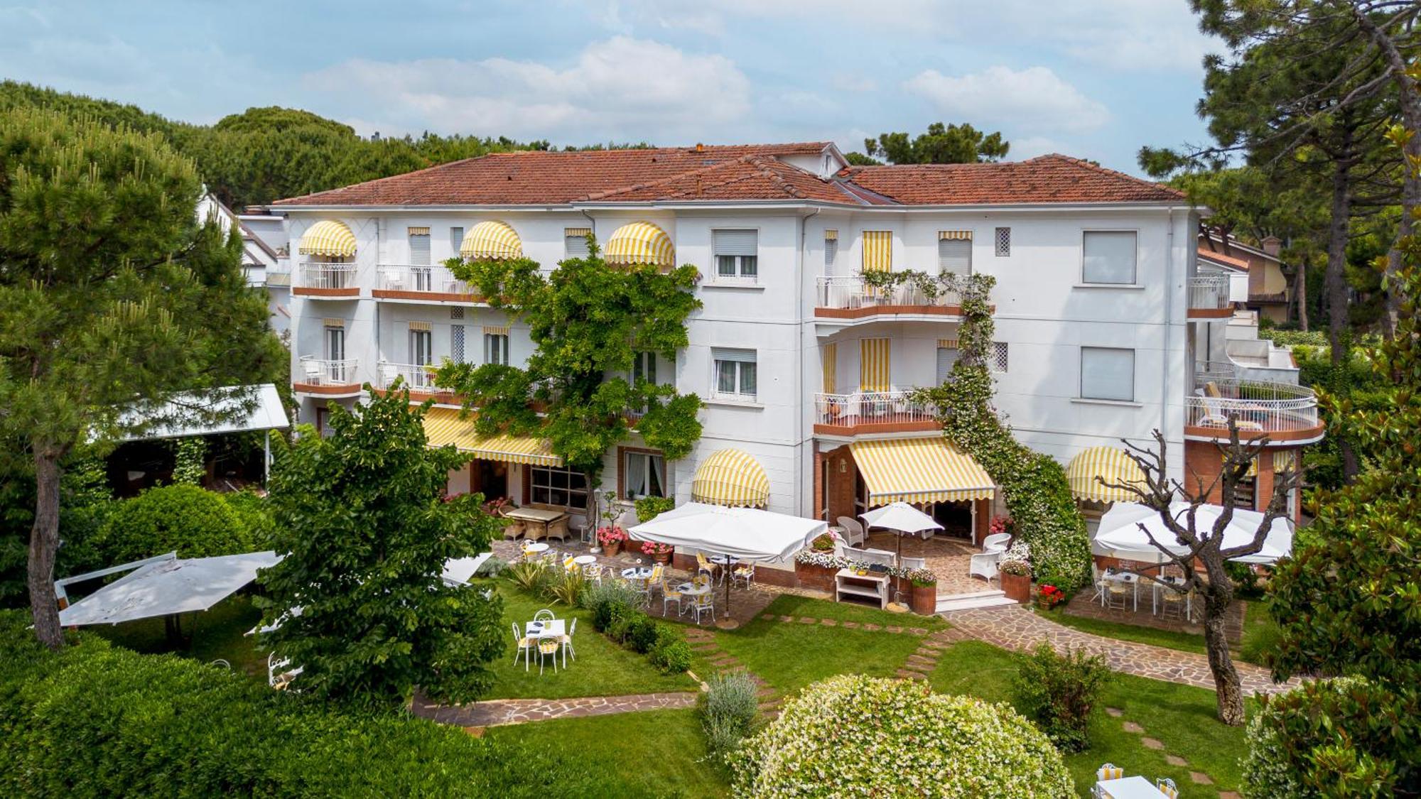Villa Arizona Milano Marittima Esterno foto